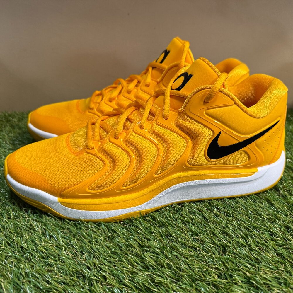 Nike Air KD 17 TB Promo Basketball Shoe University Gold Men Sz 11 HJ7387-701 NEW